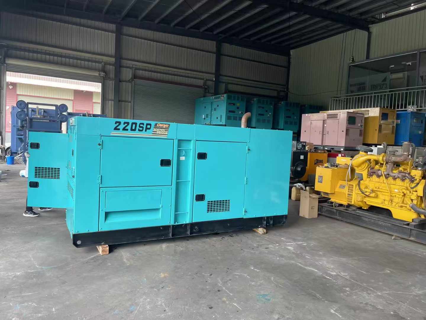 义乌800kW 柴油发电机的输出电流波动范围是多少?